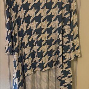 Nuggles High-Low Top